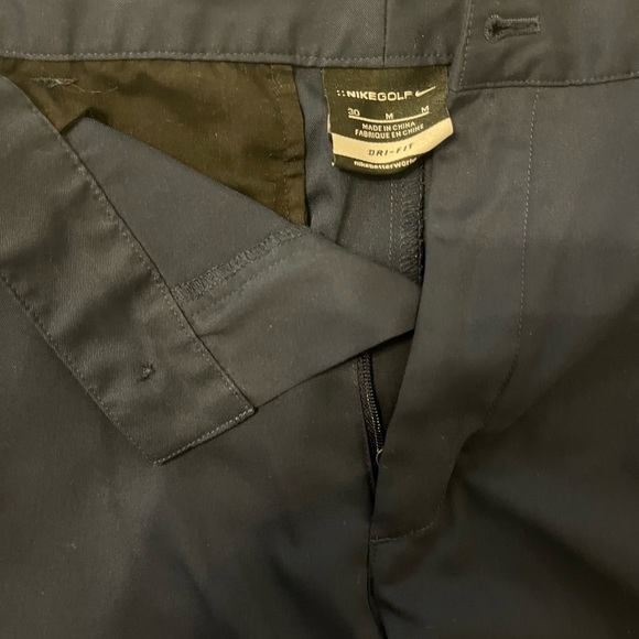 Lot of 4 men’s Nike golf shorts black, gray, blue, khaki size 30 - Picture 7 of 9